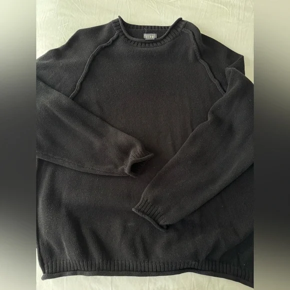 Black Sweater - Picture 1 of 3